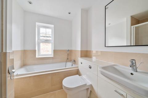 5 bedroom detached house for sale, Colnhurst Road, Watford, WD17
