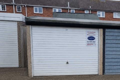Garage to rent, Sparhawke, Letchworth Garden City SG6