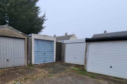 Garage to rent, Sparhawke, Letchworth Garden City SG6