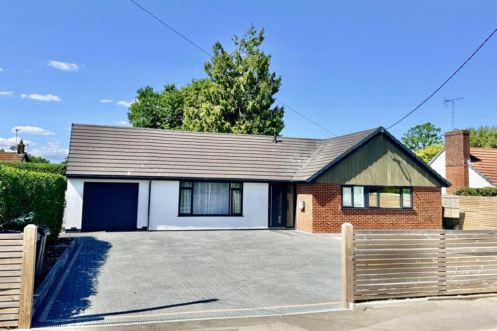 House in RINGWOOD