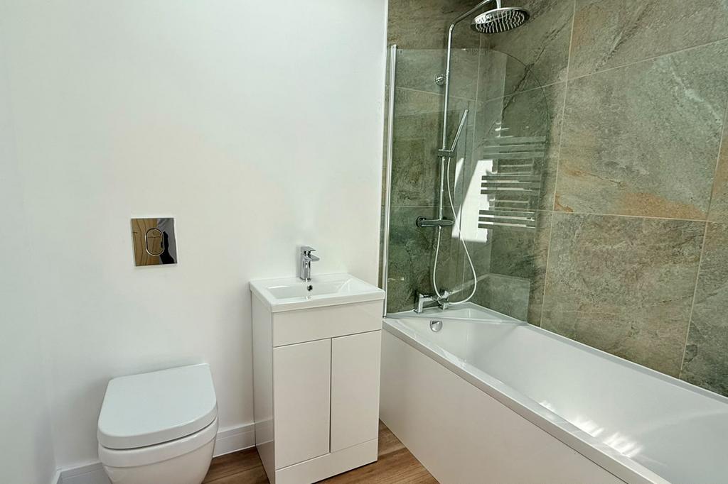 House in RINGWOOD - View 5