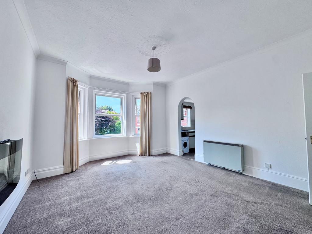 Westvale Court, Bournemouth, BH4 - View 2