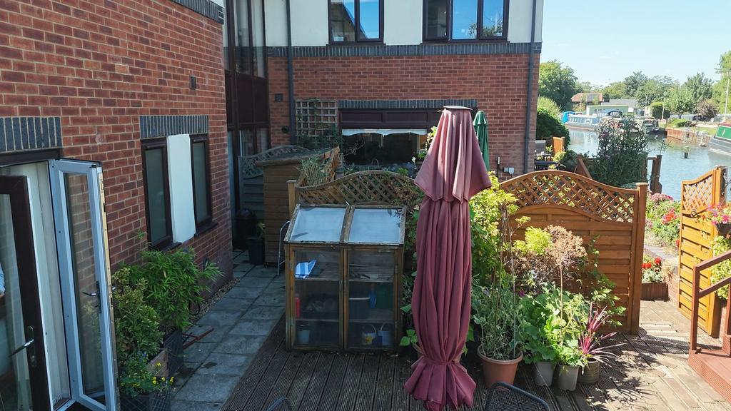 Decking area