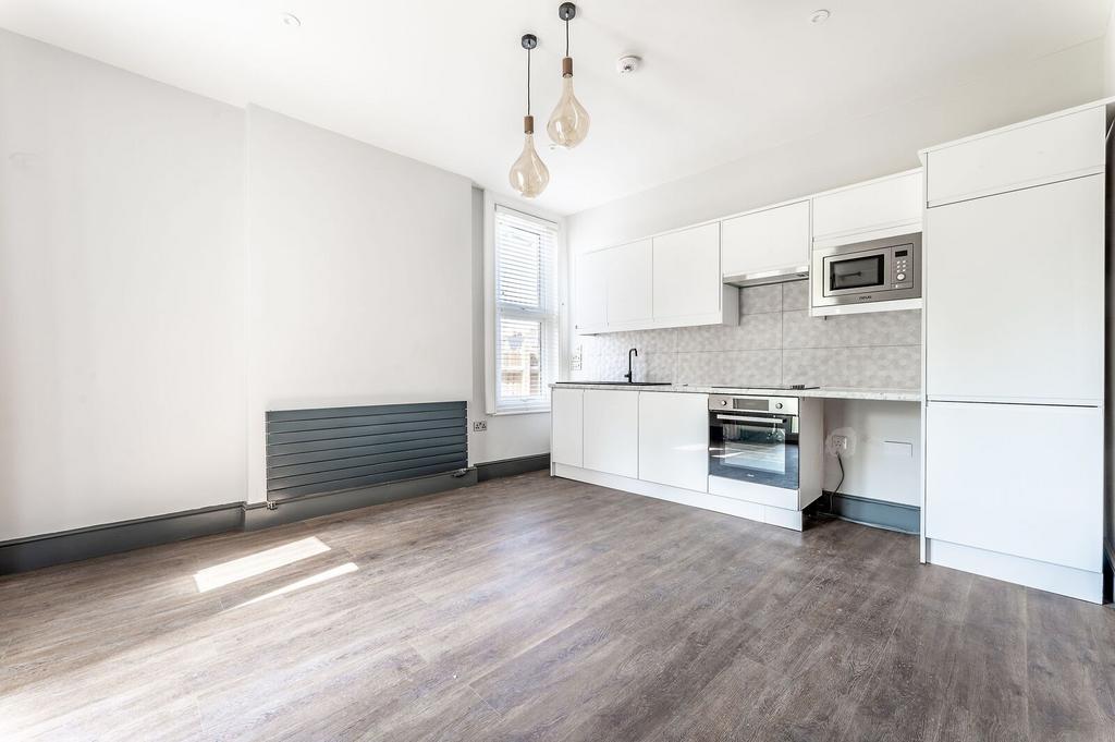 Apartment in London - View 2