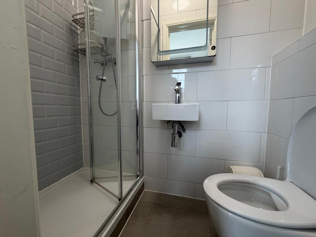 Apartment in London - View 3