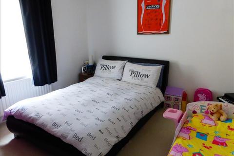 2 bedroom terraced house to rent, St Andrews Place, LINCOLN