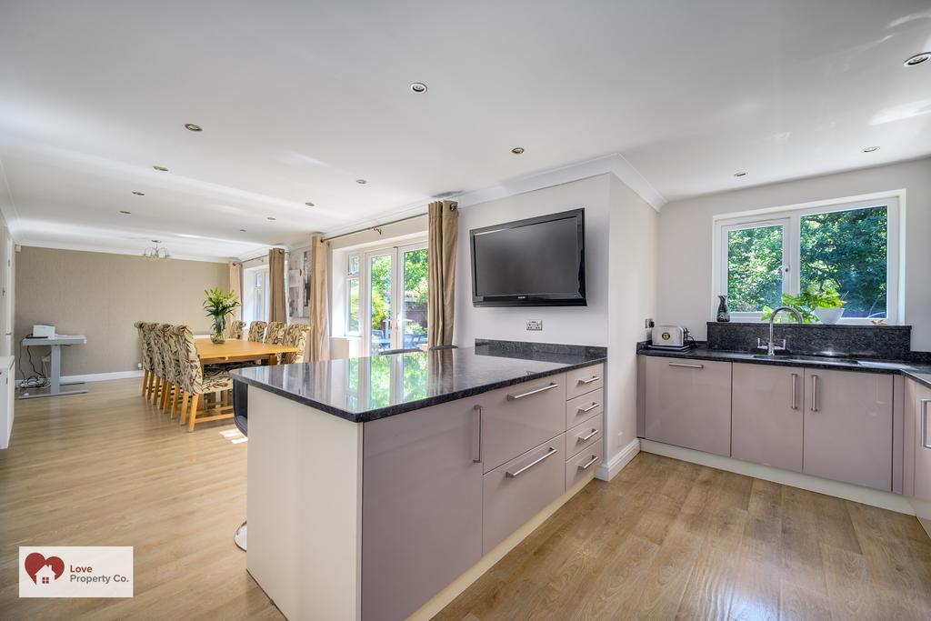 House in Solihull, West Midlands - More