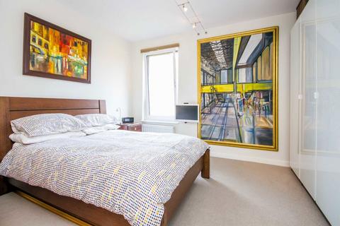 undefined, Fleet Square, London WC1X