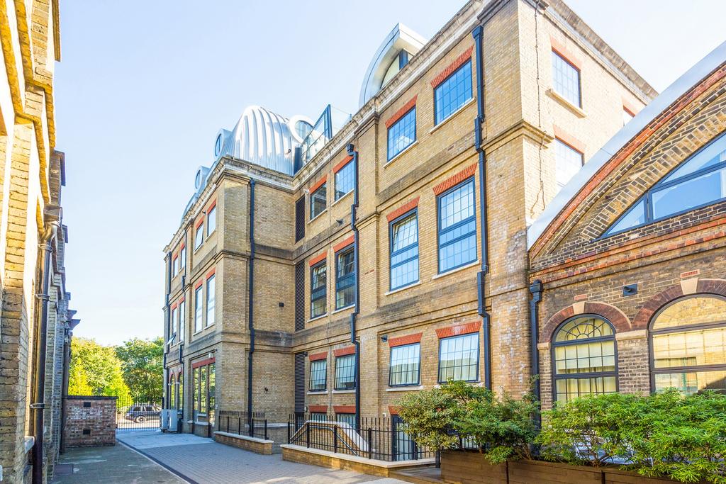 Apartment in London - More