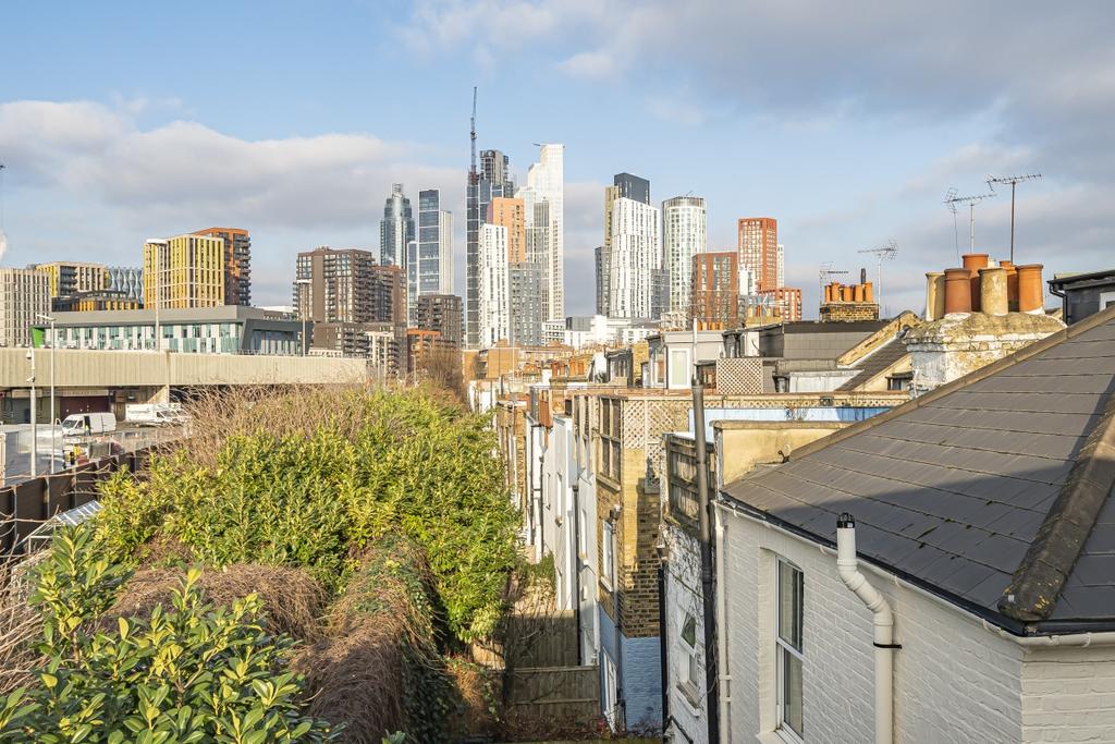 House in London - View 4