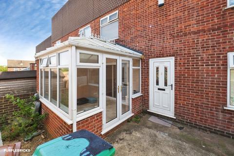 3 bedroom semi-detached house for sale, Capenwray Gardens, Nottingham, NG5