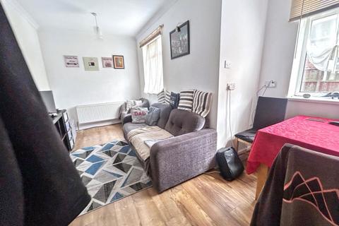 4 bedroom semi-detached house for sale, Gladstone Street, Blyth, Northumberland, NE24 1HY