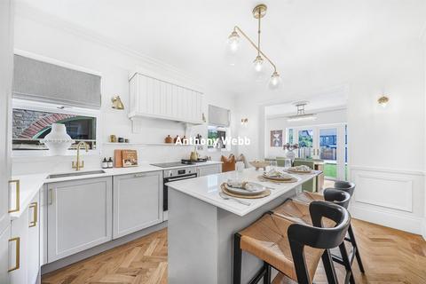 3 bedroom house for sale, Lightcliffe Road, Palmers Green, N13
