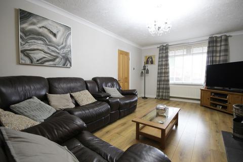 3 bedroom semi-detached house for sale, Farm Road, Weaverham, CW8