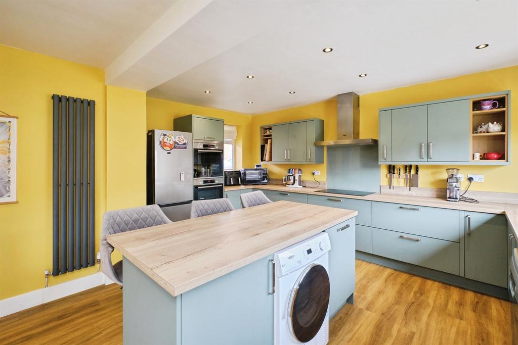 House in Birmingham, Wylde Green, Erdington - View 4