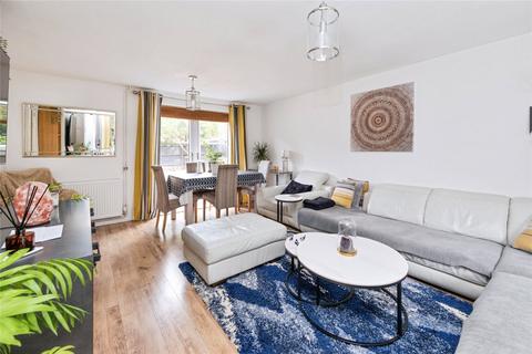3 bedroom semi-detached house for sale, Elderfield Road, Bicester, Oxfordshire, OX27