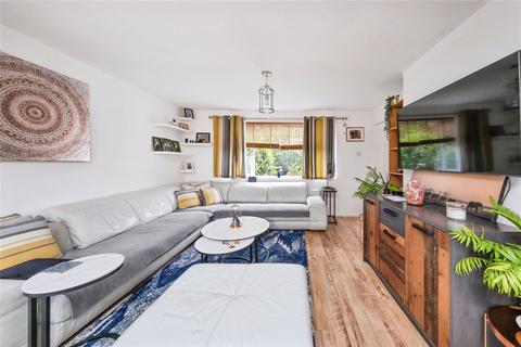 3 bedroom semi-detached house for sale, Elderfield Road, Bicester, Oxfordshire, OX27