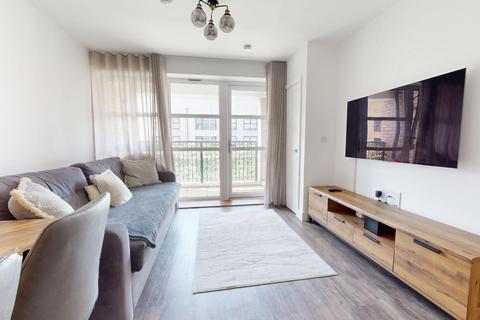 2 bedroom flat for sale, Eastern Avenue, Western Cross, Ebbsfleet Valley, Swanscombe