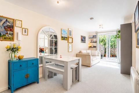 1 bedroom apartment for sale, Hallfield Road, York