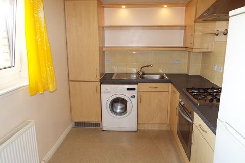 2 bedroom flat to rent, Silvergrove Street, Glasgow, G40
