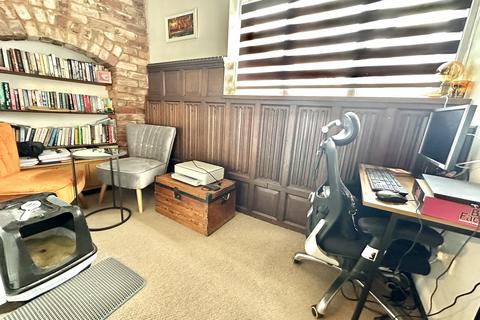 4 bedroom end of terrace house to rent, Kings Acre Road, HEREFORD, HR4