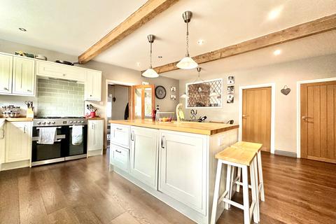4 bedroom end of terrace house to rent, Kings Acre Road, HEREFORD, HR4