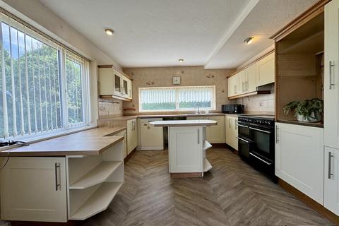 2 bedroom detached bungalow for sale, Wall Well, Halesowen