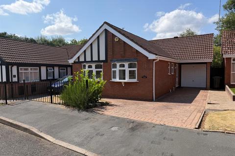 3 bedroom detached bungalow for sale, Squirrels Hollow, Oldbury, West Midlands
