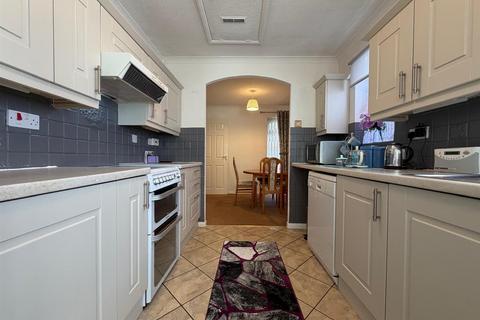 3 bedroom detached bungalow for sale, Squirrels Hollow, Oldbury, West Midlands