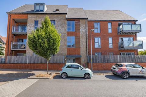 2 bedroom flat for sale, John Amoore Lane, Ashford, Kent, TN23