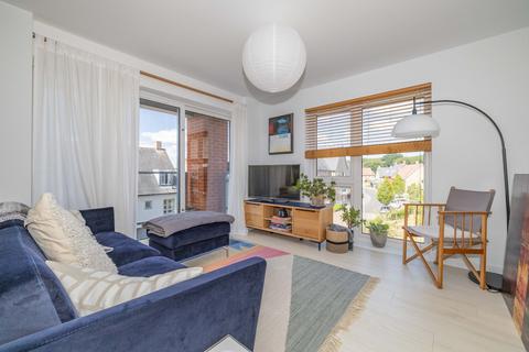 2 bedroom flat for sale, John Amoore Lane, Ashford, Kent, TN23