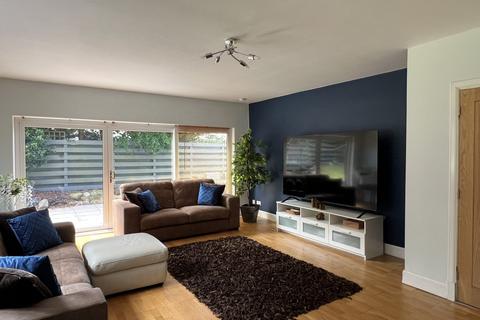 5 bedroom detached house for sale, 6 Rutherfurd Close, Kirkcudbright
