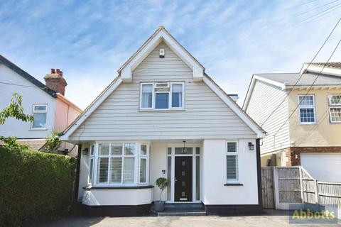3 bedroom detached house for sale, Branch Road, Benfleet, Essex, SS7