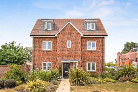Hartfield Road, Leatherhead KT22