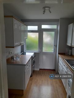 3 bedroom semi-detached house to rent, Gilbert Road, Sunderland, SR4