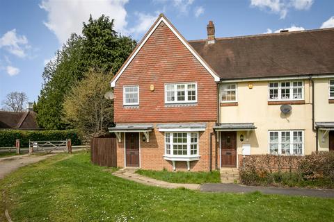 Chapel Walk, Coulsdon CR5