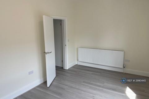 3 bedroom terraced house to rent, Derby Road, Northampton, NN1