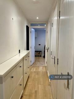 undefined, Upper Clapton, London, E5