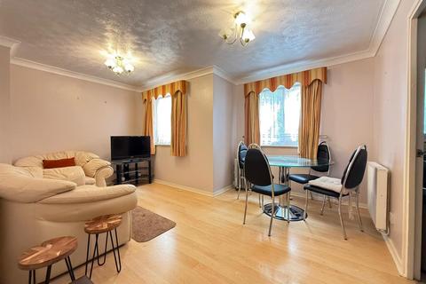 Pittman Gardens, Ilford