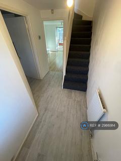 2 bedroom terraced house to rent, Brookhill Road, London, SE18