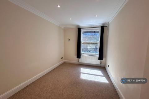 2 bedroom flat to rent, Hemberton Road, London, SW9