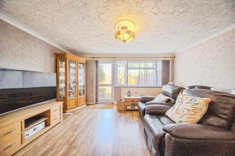 3 bedroom terraced house for sale, Langdale Close, Bletchley, Milton Keynes, Buckinghamshire, MK2