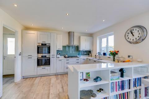 4 bedroom detached house for sale, Cae Newydd, St. Nicholas, Vale of Glamorgan, CF5 6FF