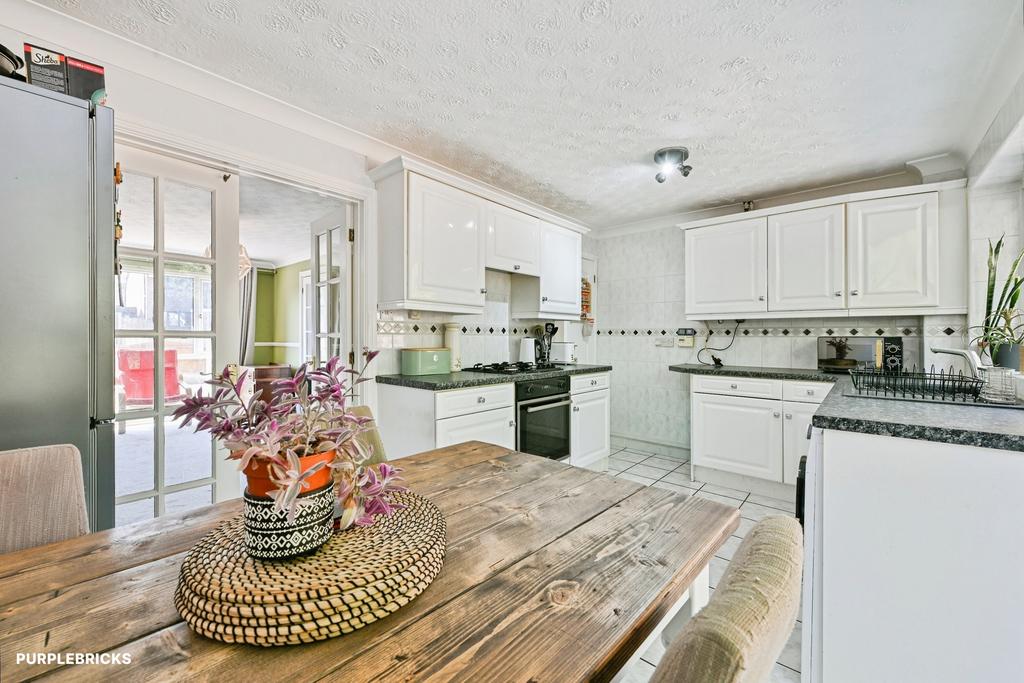 House in Nottingham, Cinderhill - View 2