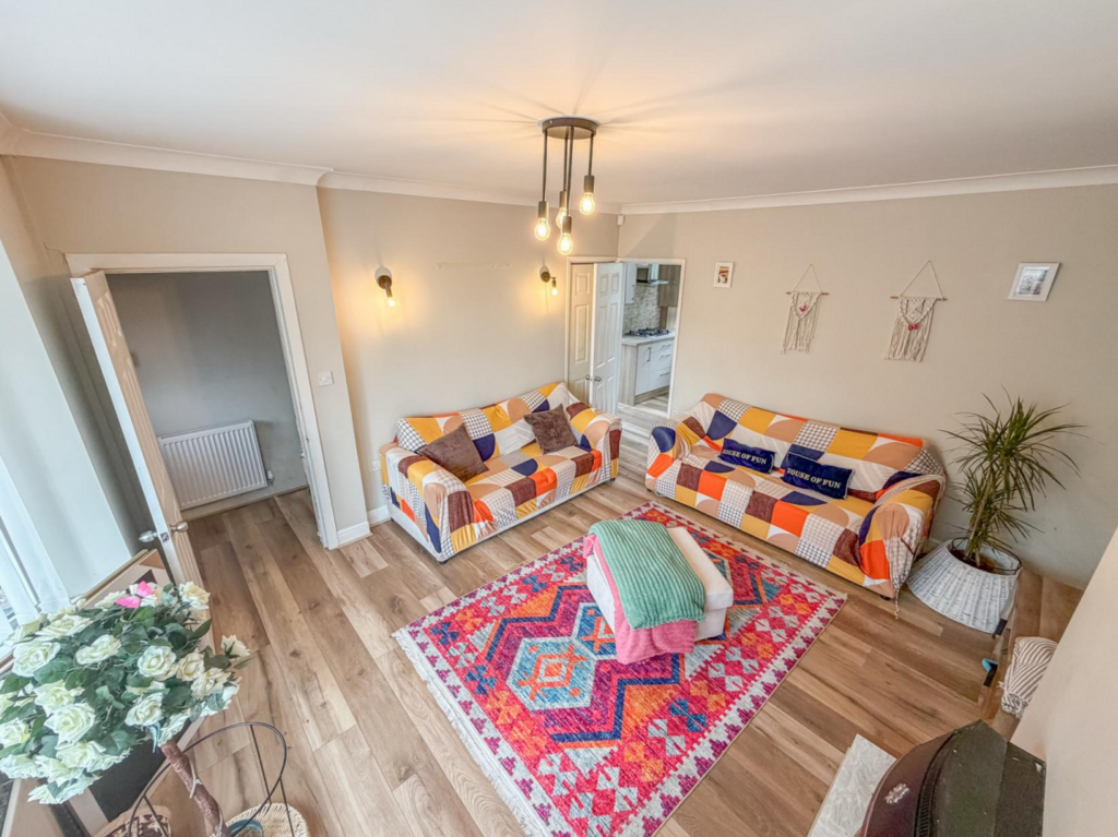 House in Stoke-on-Trent - View 3