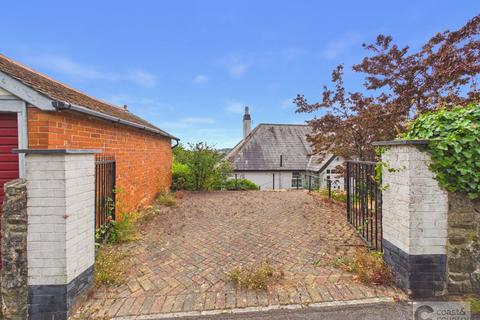 3 bedroom detached bungalow for sale, Coombeshead Road, Newton Abbot, TQ12