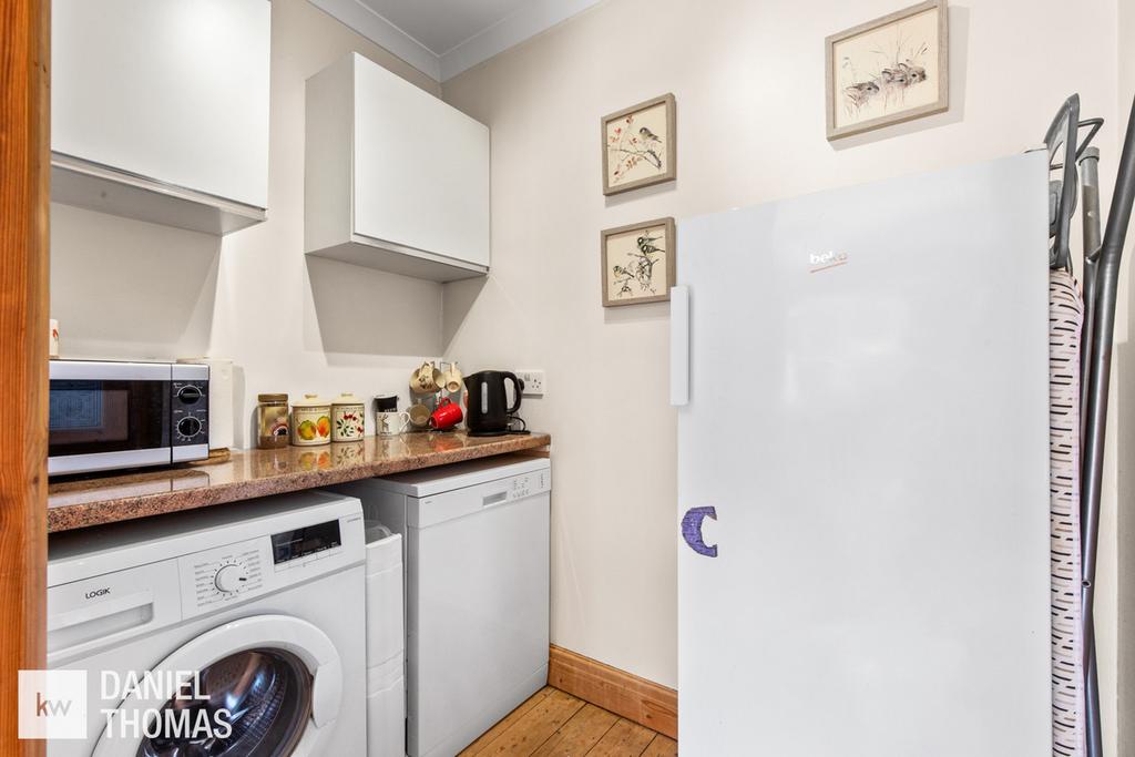 Utility room, utility