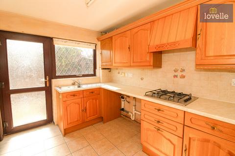 3 bedroom end of terrace house for sale, Dove Close, Louth, LN11