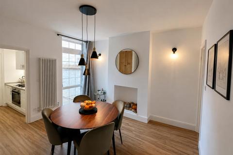 3 bedroom house to rent, Evelyn Street, Beeston, Nottingham