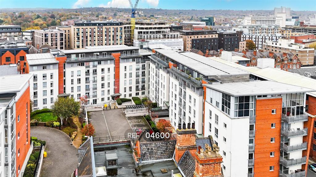 Apartment in Nottingham, The Park - View 2